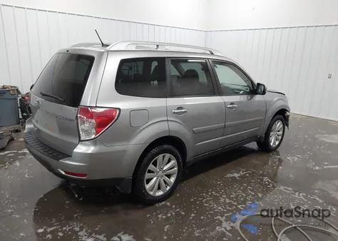 2011 Subaru Forester 2.5X Touring z USA, uszkodzony, nr VIN JF2SHBGCXBH757765